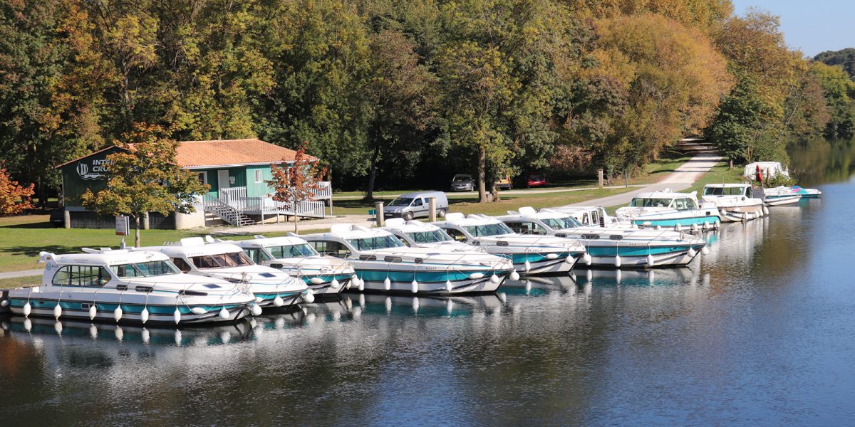 Bateaux Intercroisières sur le fleuve Charente