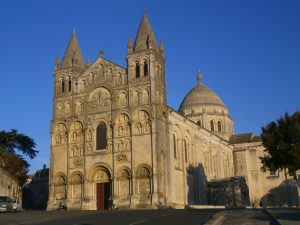 À découvrir : La cathédrale Saint-Pierre