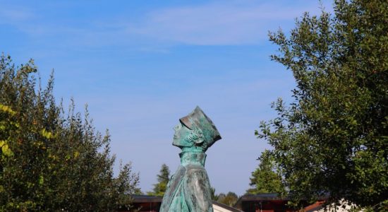 Statue Corto Maltese
