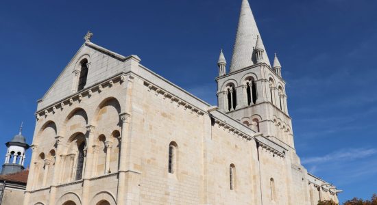 Eglise Saint-Cybard de Roullet St-Estèphe