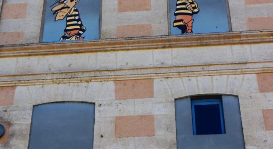 Mur peint « Lucky Luke, les Dalton et Jolly Jumper »