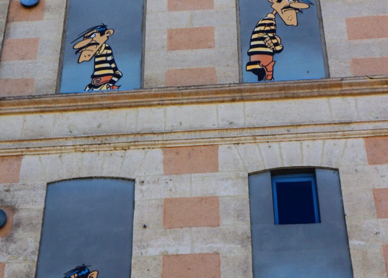 Mur peint « Lucky Luke, les Dalton et Jolly Jumper »