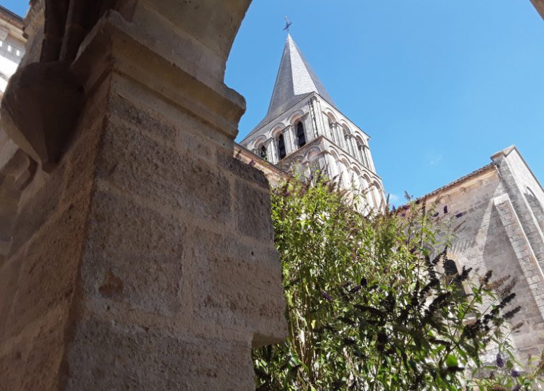 Abbaye de Saint Amant de Boixe