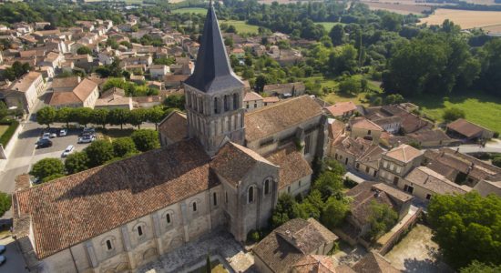 Abbaye de Saint Amant de Boixe