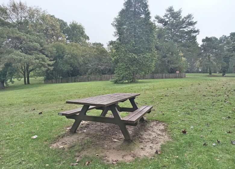 Aire de pique-nique Les Brandes