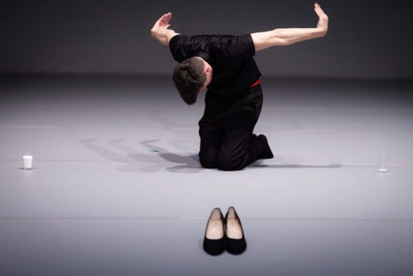 Spectacle – About love and death