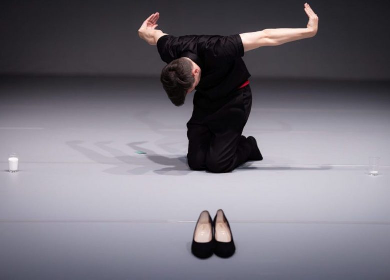 Spectacle – About love and death