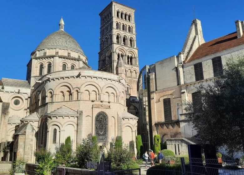Visite guidée – Cœur de ville et cathédrale Saint-Pierre