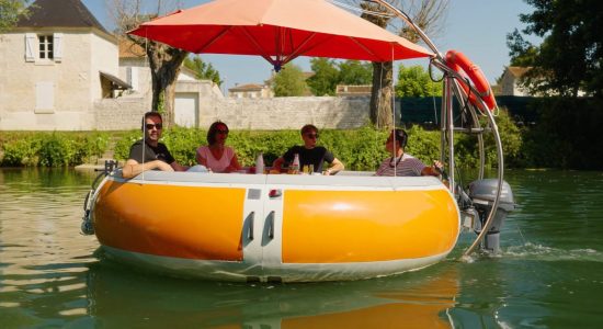 Balades à bord d&rsquo;un bateau BBQ Benèze, péniche bar dégustation