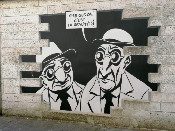 Visite express – Mur peint « Réalité sortie de secours »