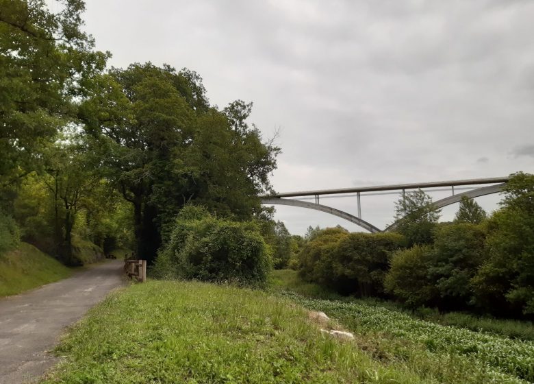 Sentier de la Vallée de l’Anguienne