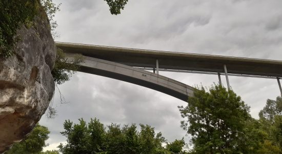 Sentier de la Vallée de l’Anguienne