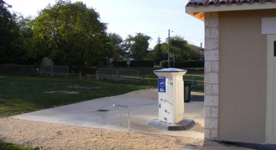 Aire de service camping-cars Sers