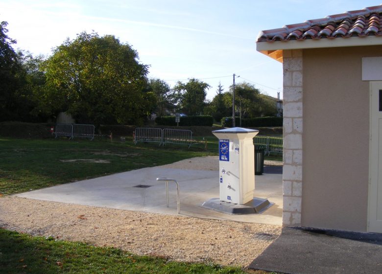 Aire de service camping-cars Sers