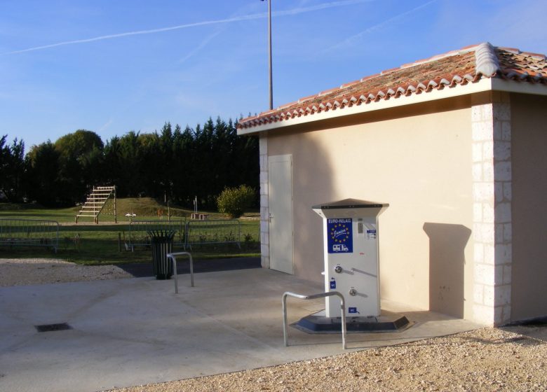 Aire de service camping-cars Sers