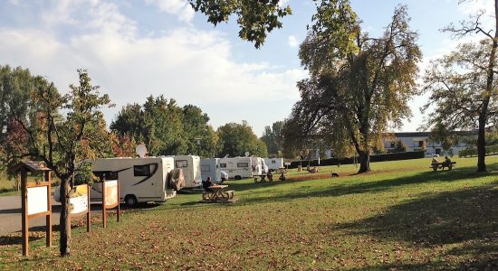 Aire de services camping-cars Roullet -Saint-Estèphe