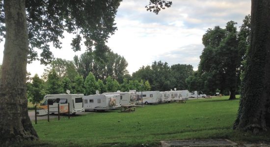 Aire de services camping-cars Roullet -Saint-Estèphe