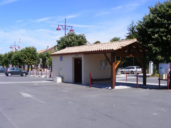 La Couronne motorhome service area