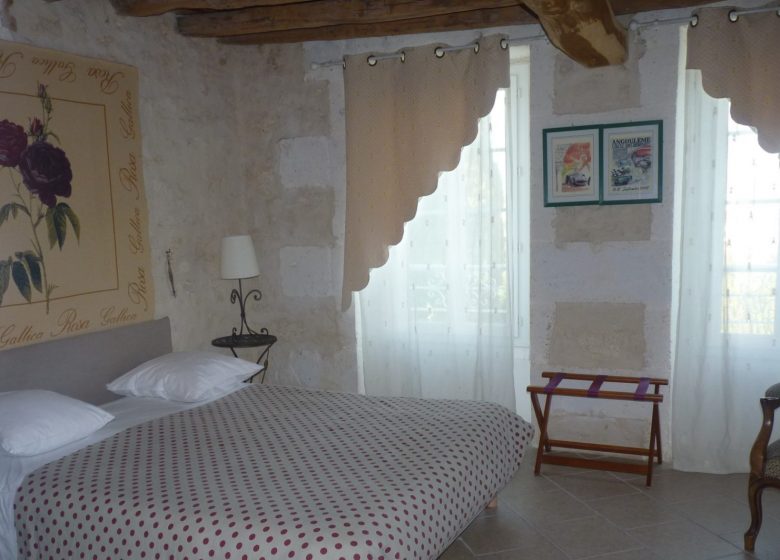 Champ Fleuri – Chambre Métisses