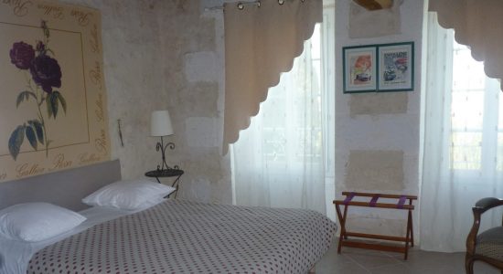 Champ Fleuri – Chambre Valois