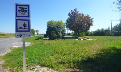 Aire de services camping-cars de Pont à Brac