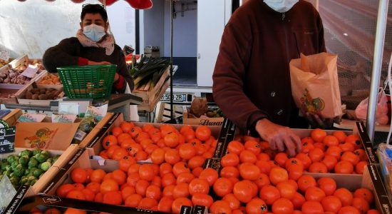 Marché de Ruelle Sur Touvre