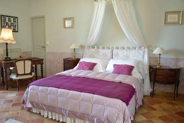 Le Clos Saint Georges – Azalea room